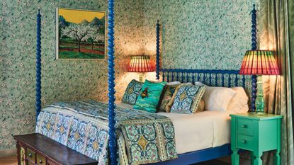 Matthew Williamson pattern tips, bedroom with maximalist design
