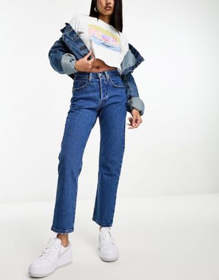 Levis 501 Crop Jean in Mid Blue