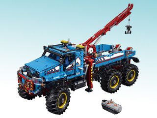 Technic All Terrain Tow Truck 42070 lego model