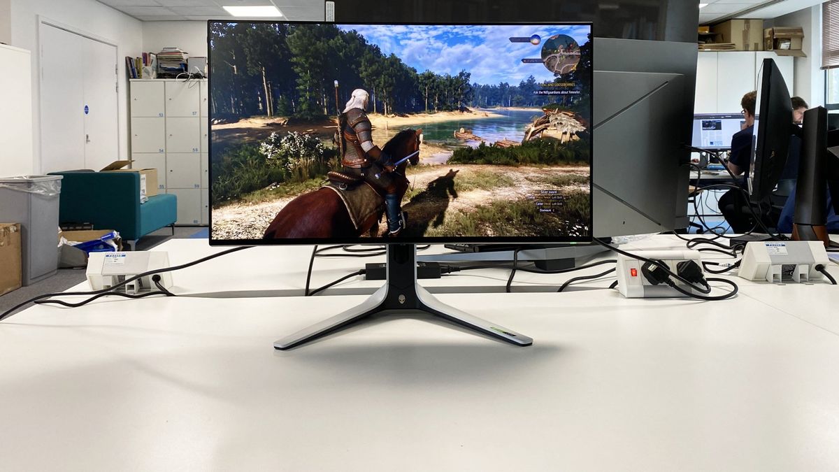 Alienware AW2723DF