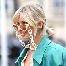 Xenia Adonts eyeglass chains