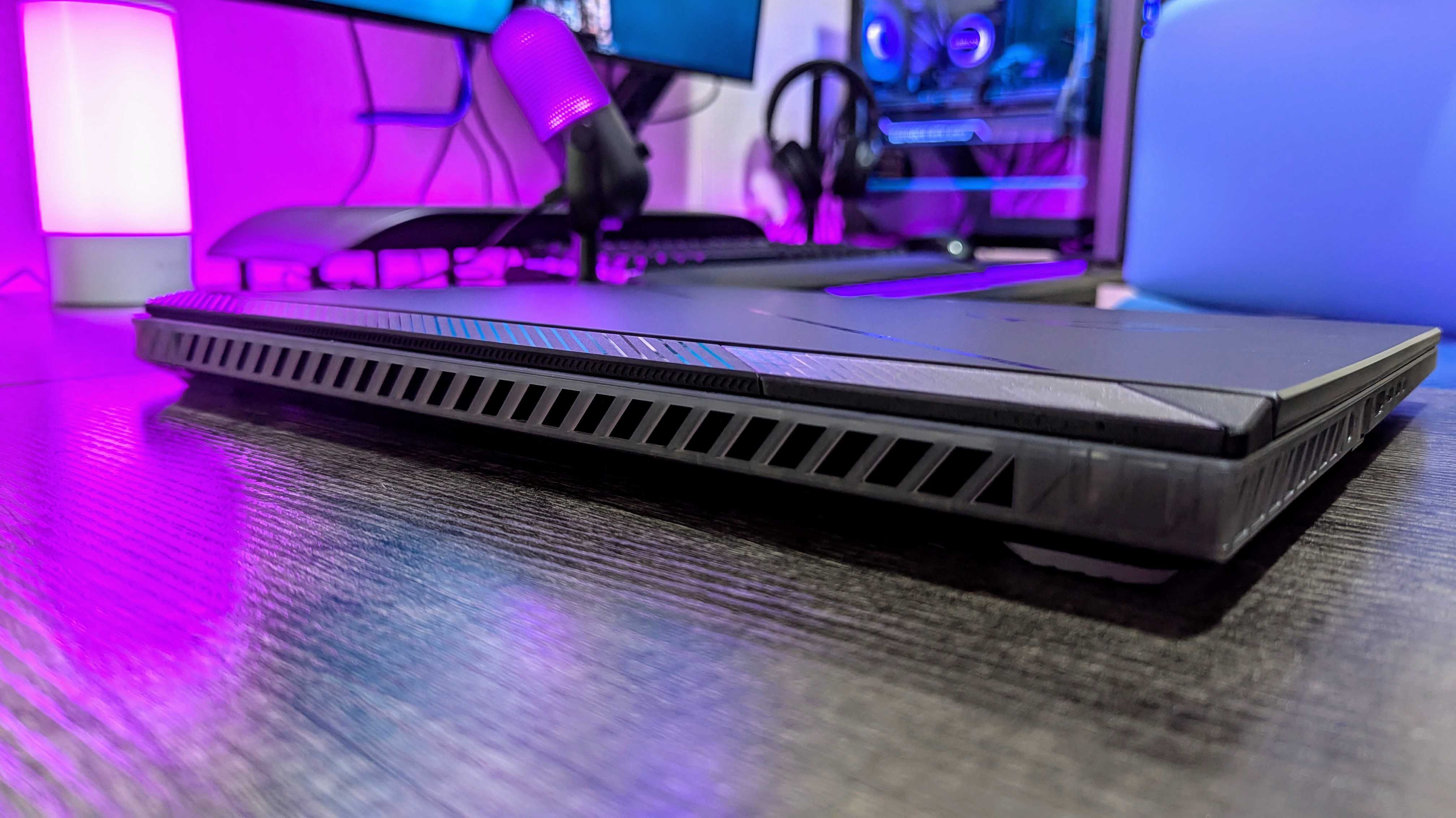 An image of the ASUS ROG Strix SCAR 18 (2024).