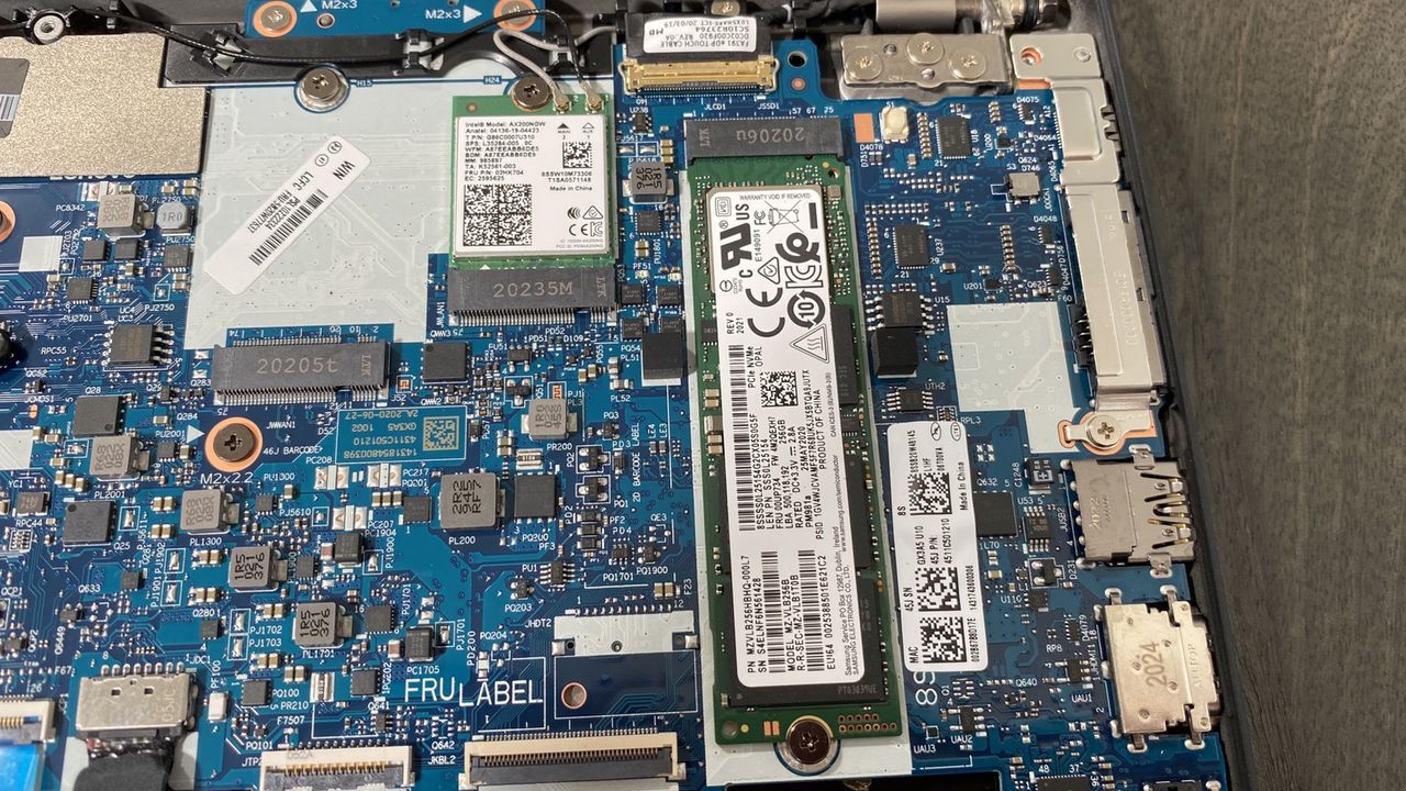Lenovo ThinkPad X13 Gen 1 AMD