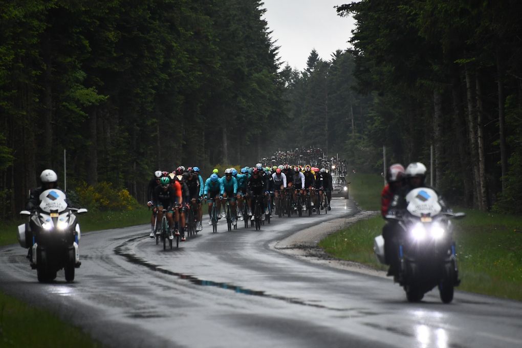 A wet day for stage 3 at the Criterium du Dauphine
