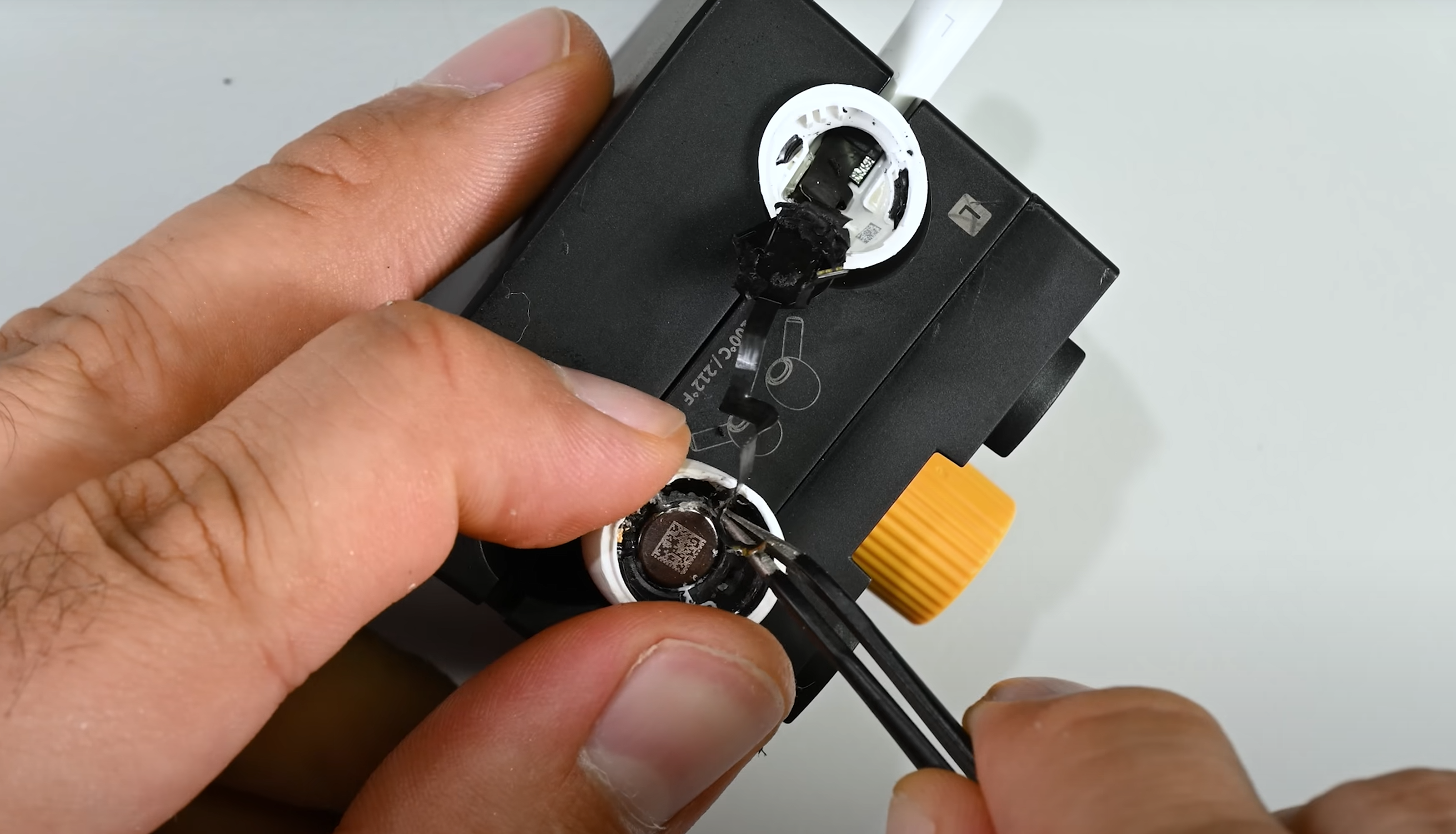 iFixit airpods pro 3 teardown
