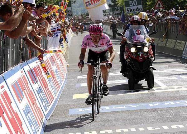 Pinotti struggles to keep the jersey