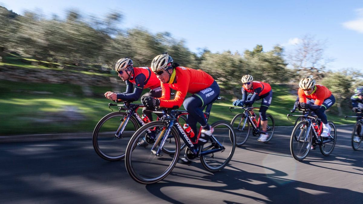 Yukiya Arashiro leading the group on a TT ride