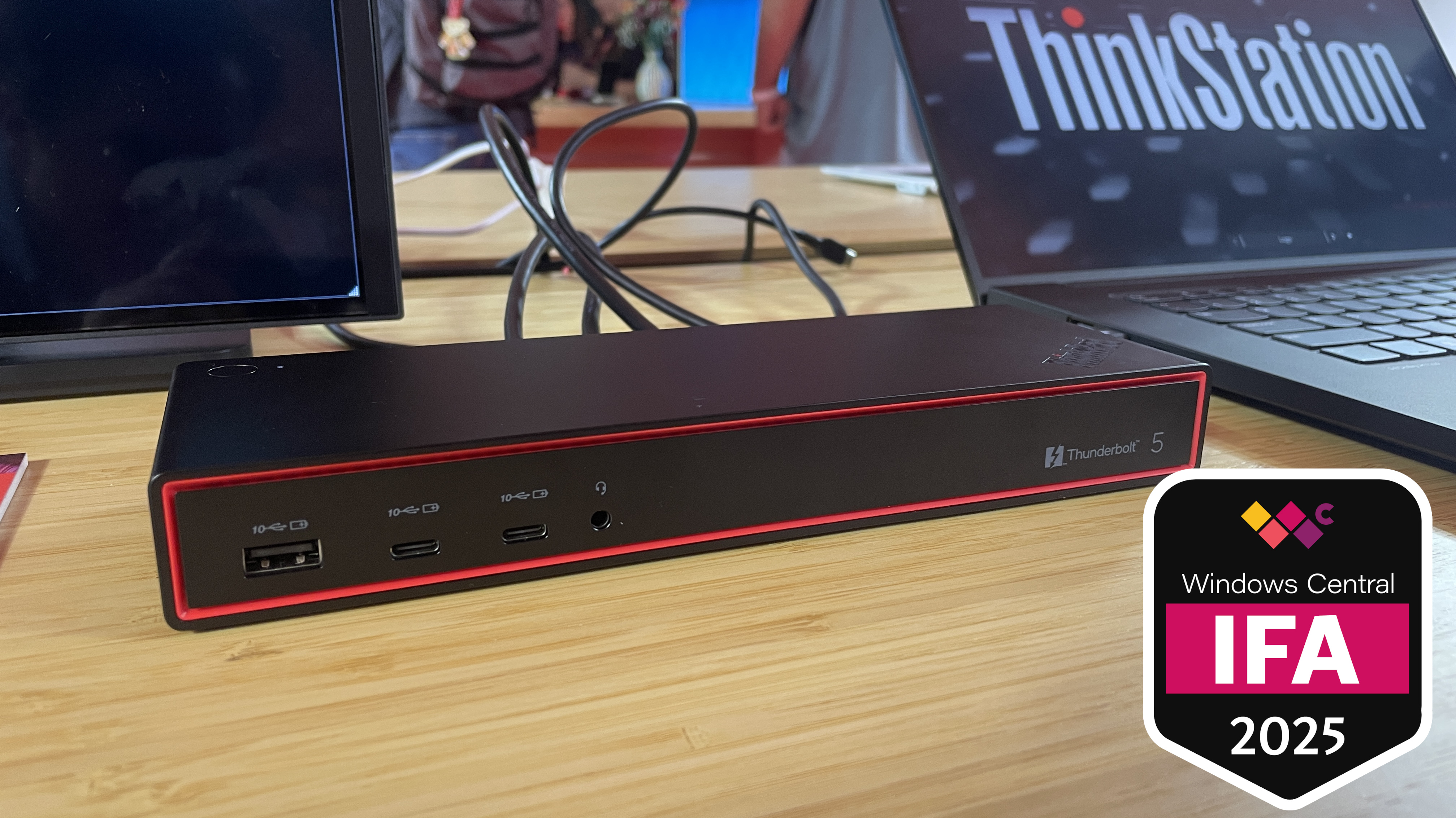 thumbnail image 2 of Lenovo ThinkPad Thunderbolt 4 Docking Station – 40B00300CN – USB, DisplayPort, Ethernet (Used) 2 of 2