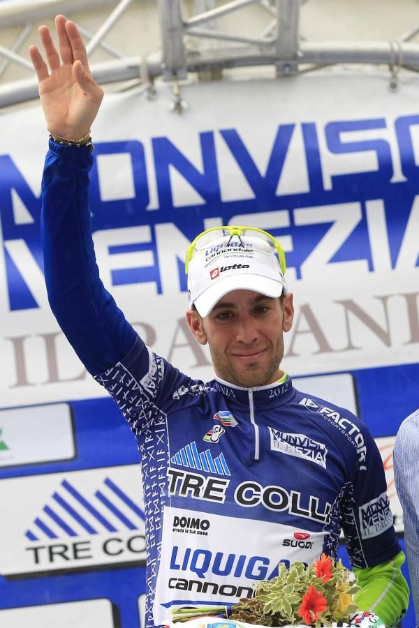 Vincenzo Nibali (Liquigas-Cannondale) in the blue of Giro di Padania leader.