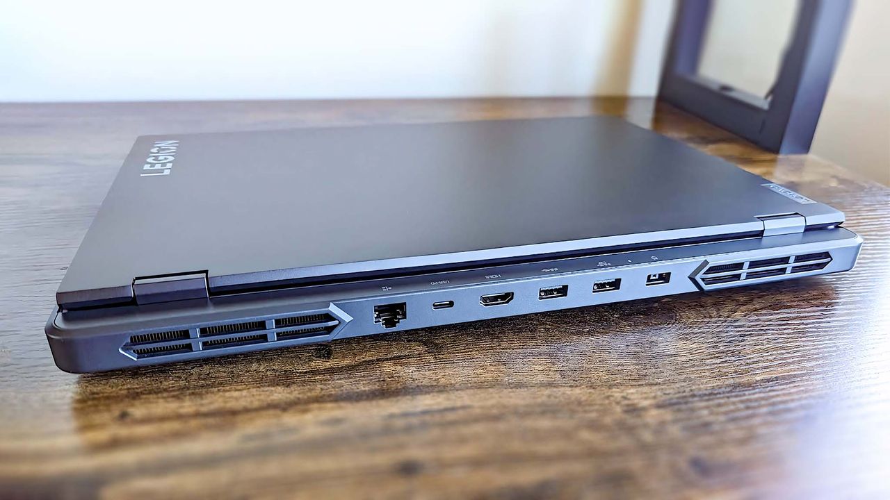 Lenovo Legion Pro 5i (Gen 9) back ports.