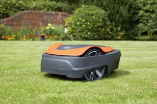 robot lawnmower from Flymo