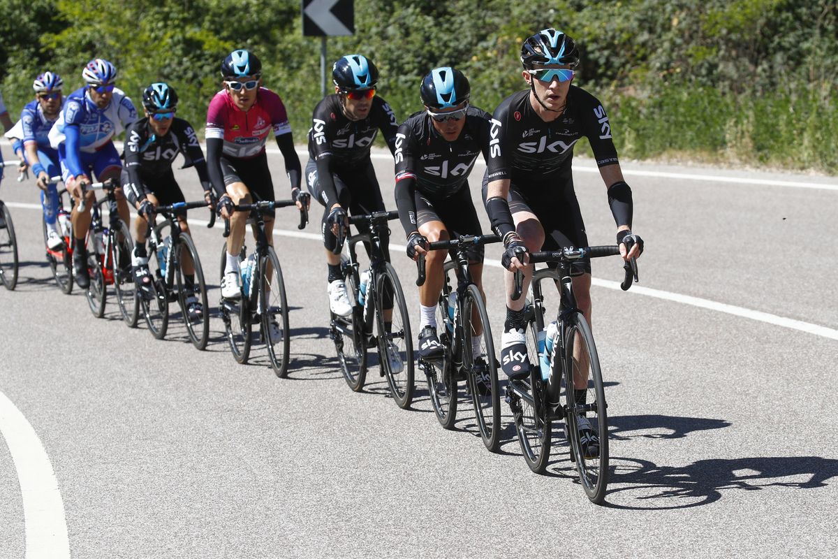 Team Sky lead the chase