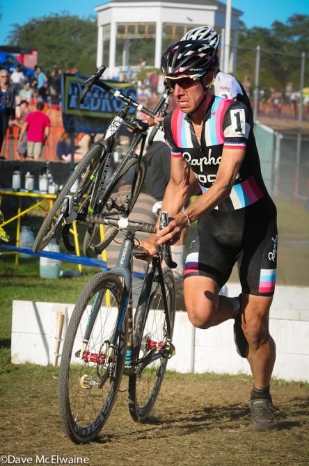 Jeremy Powers (Rapha Focus) trying to reel in Johnson