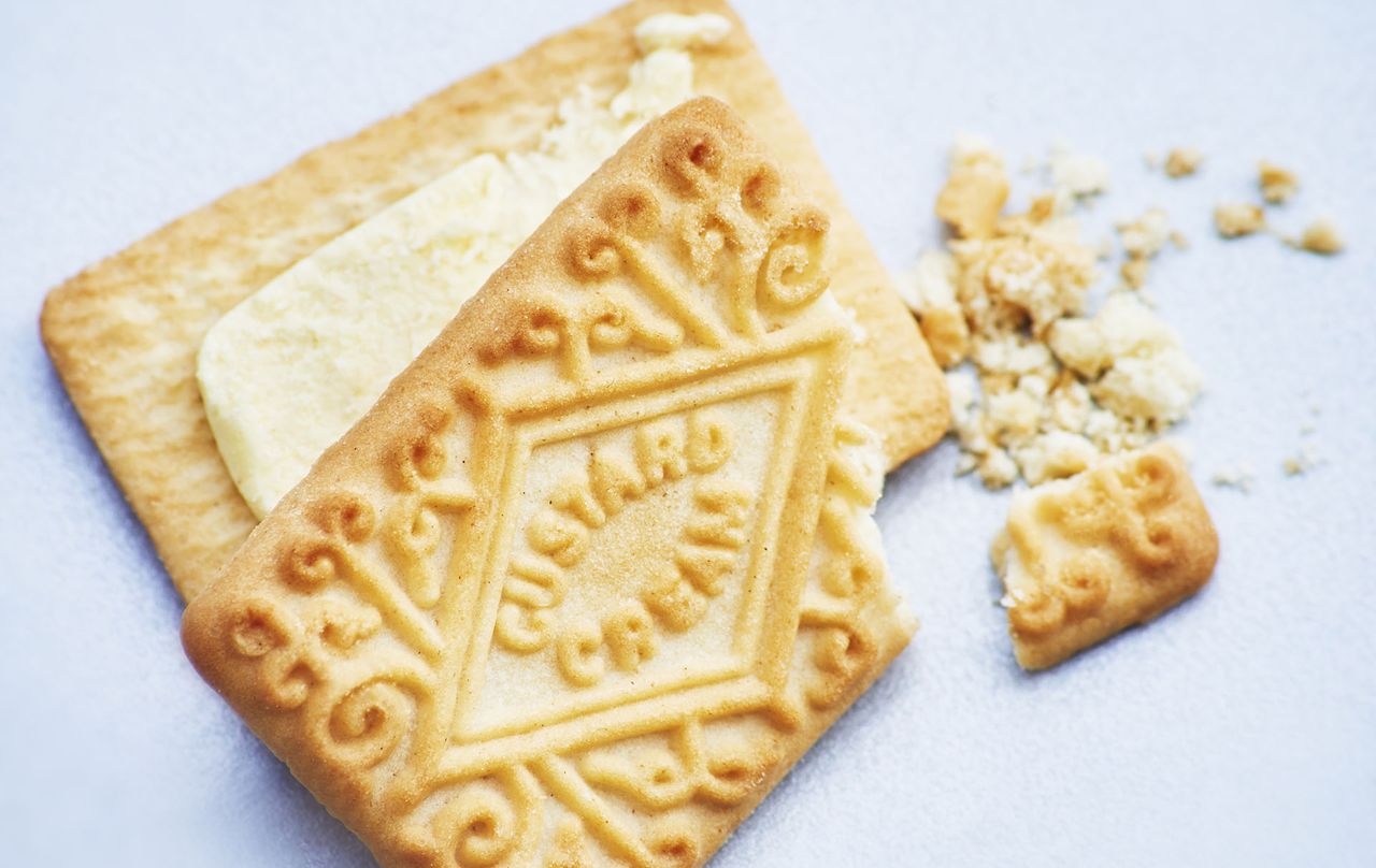 asda giant custard cream cake