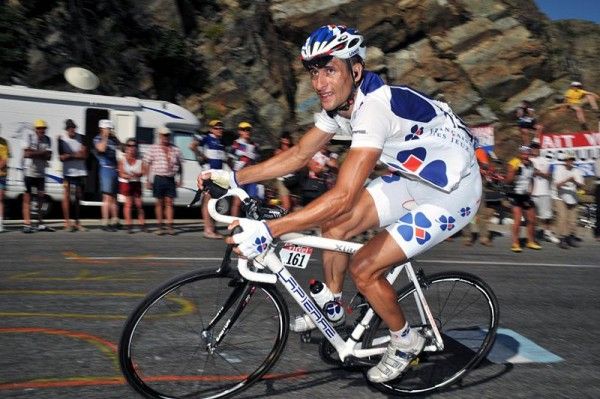 Sandy Casar (Fran&ccedil;aise des Jeux) rode with determination to finish 16th on the stage, 5 minutes and 25 seconds down on Carlos Sastre (Team CSC-Saxo Bank).