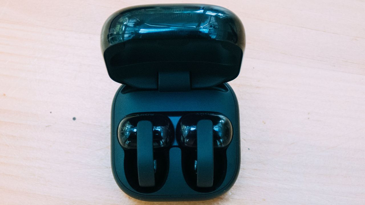 Sony Linkbuds Clip ear buds in their case
