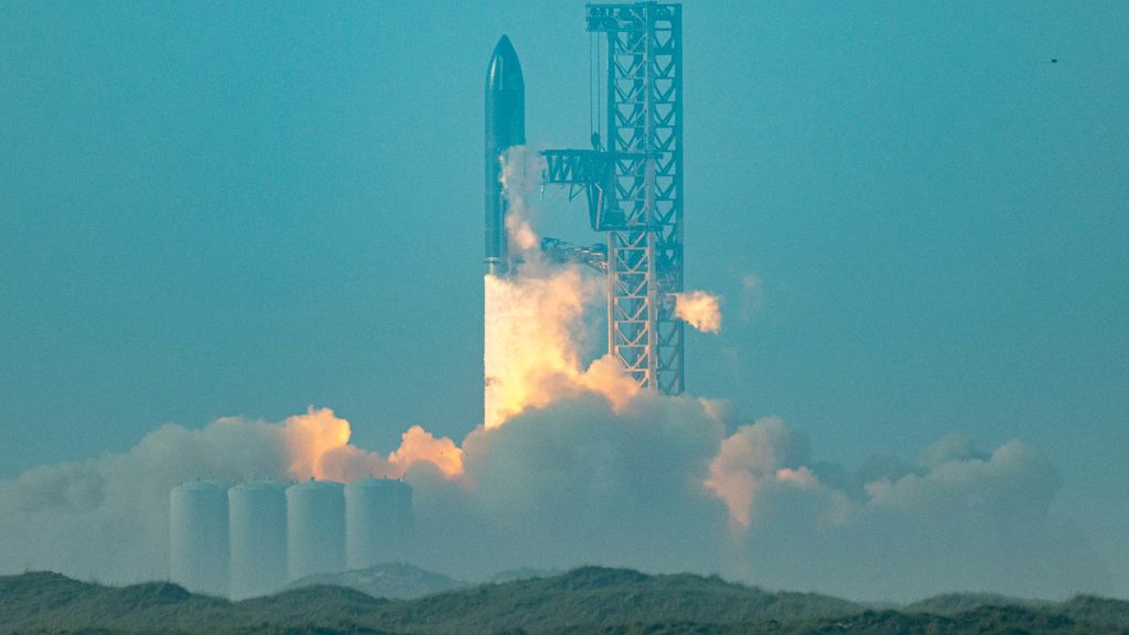 Why Did Spacex Starship S Debut Launch Cause So Much Damage To The Pad Why Did Spacex Starship S Debut Launch Cause So Much Damage To The Pad