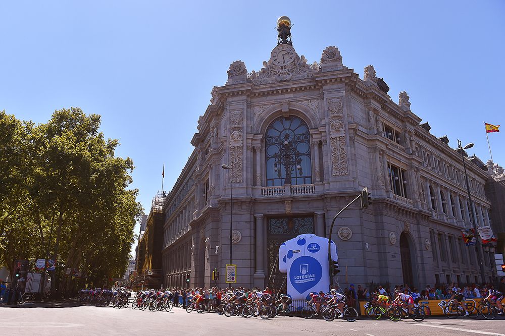 The women's peloton in Madrid