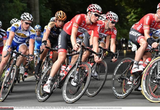 Frederik Willems surrounded by his Lotto-Belisol teammates