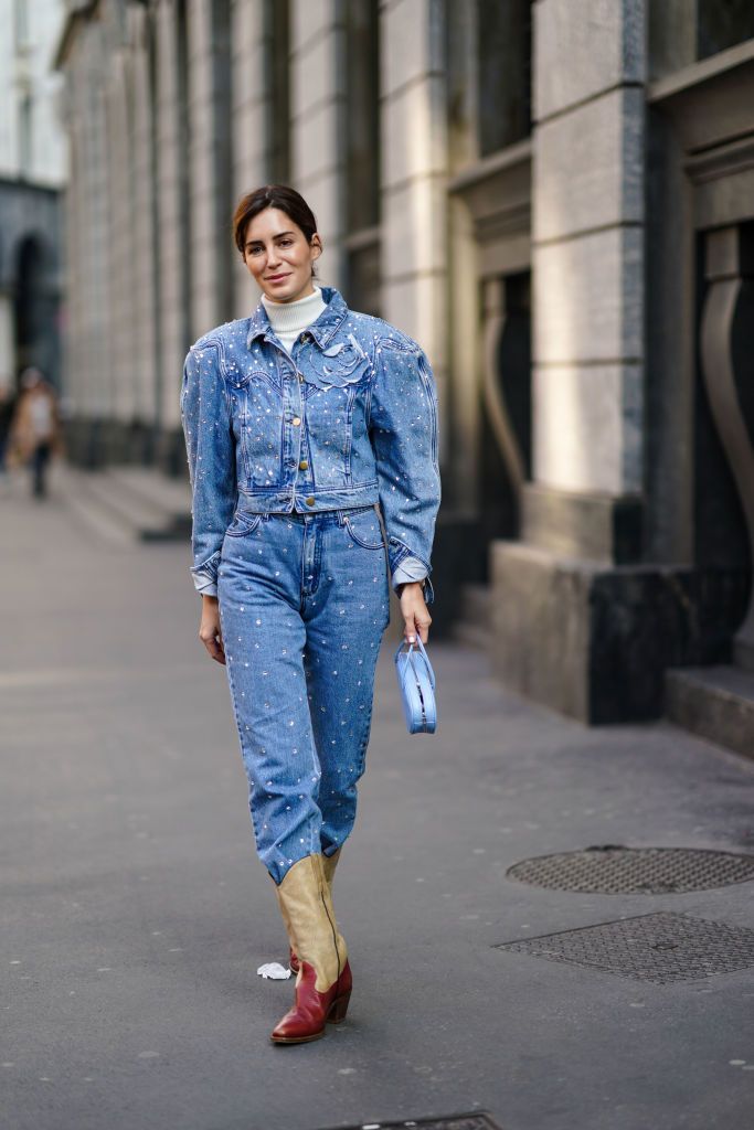 16 Cute Denim Jacket Outfits for Women to Wear in 2022 Marie Claire