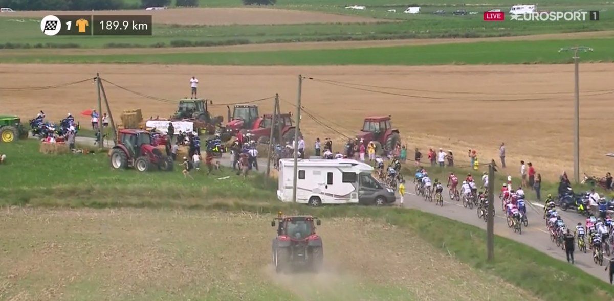 Police tried to hold back the protesters