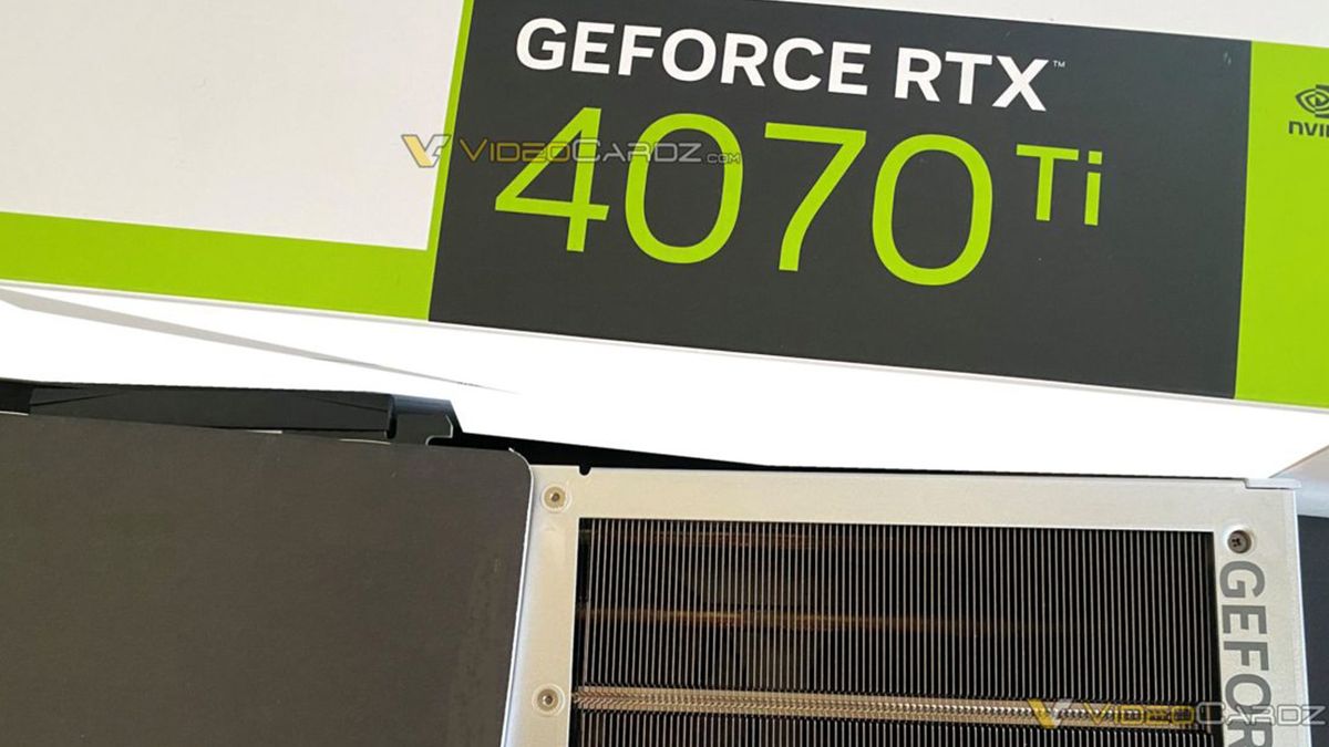 Gigabyte RTX 4070 Ti AERO shows off triple fan setup in
first pics