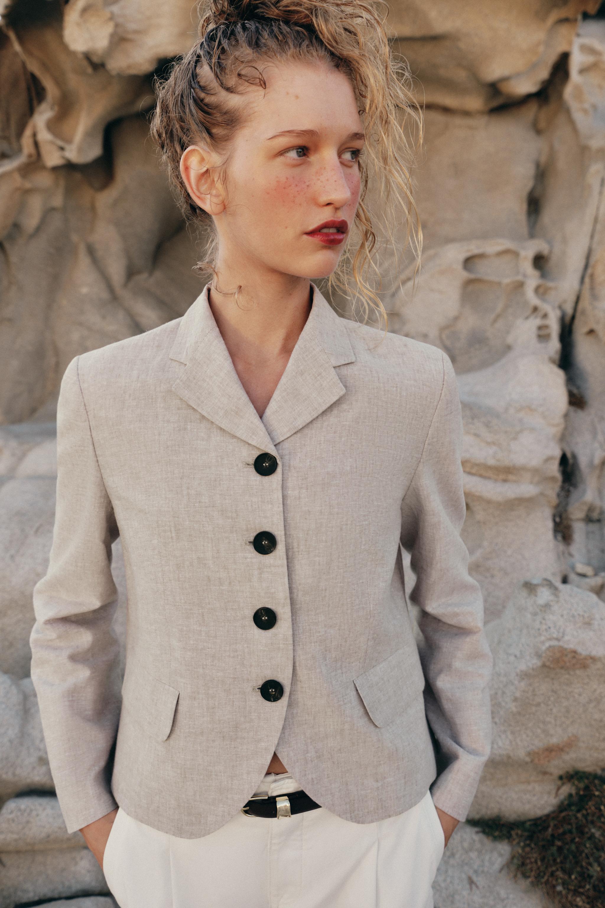 Straight Cut Linen Blazer With Darts - Sand / Marl - Xs