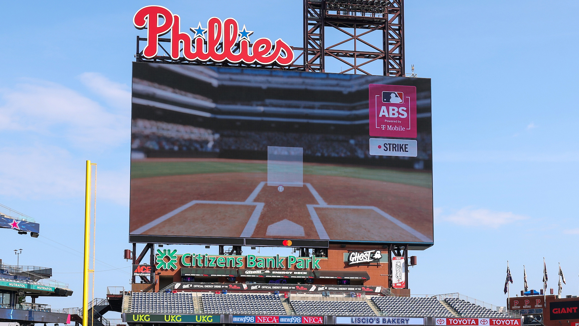 MLB ABS روی صفحه نمایش