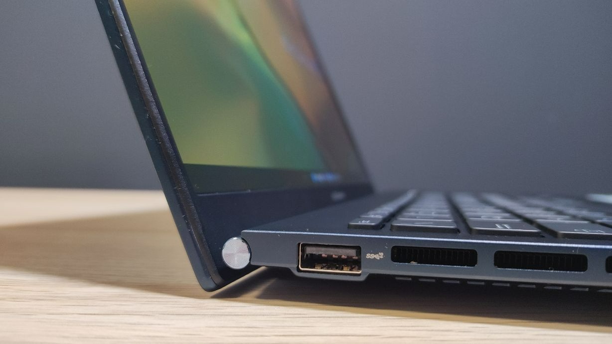 Asus Zenbook14 OLED