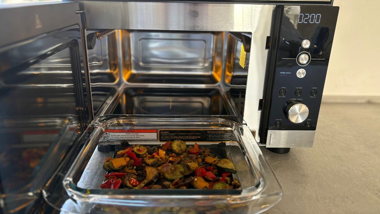 Testing the Ninja Crispi Microwave Air Fryer and Oven by grilling vegetables