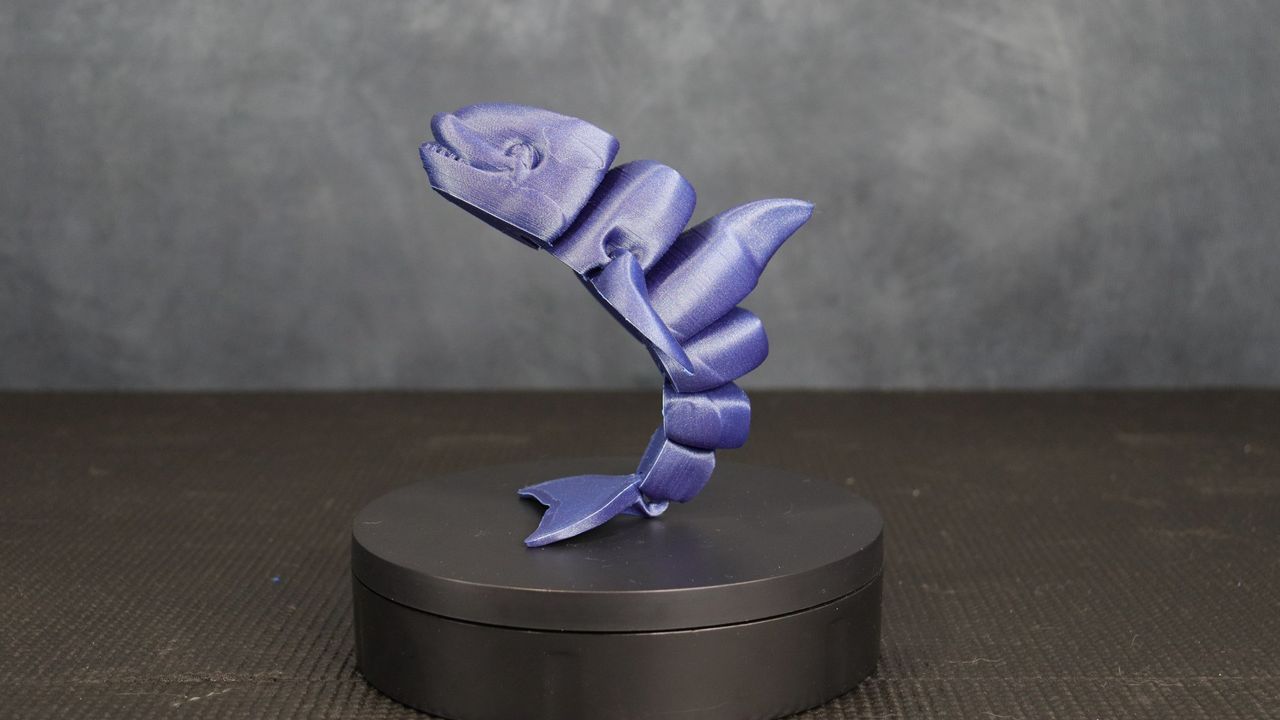 Sunlu Terminator 3 (T3)_Flexi Orca standing up