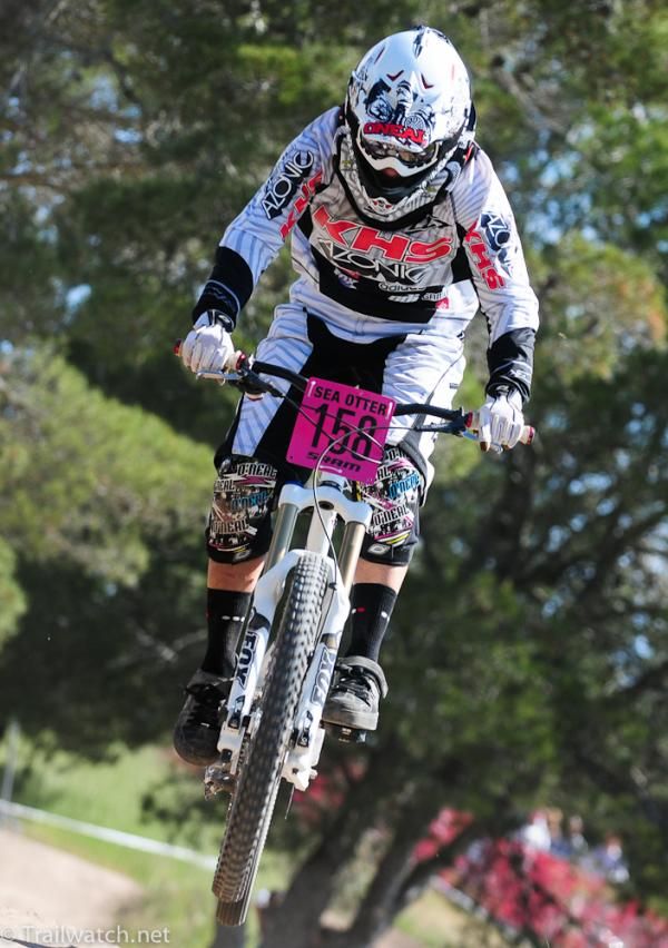 Melissa Buhl (KHS) makes a gold medal run