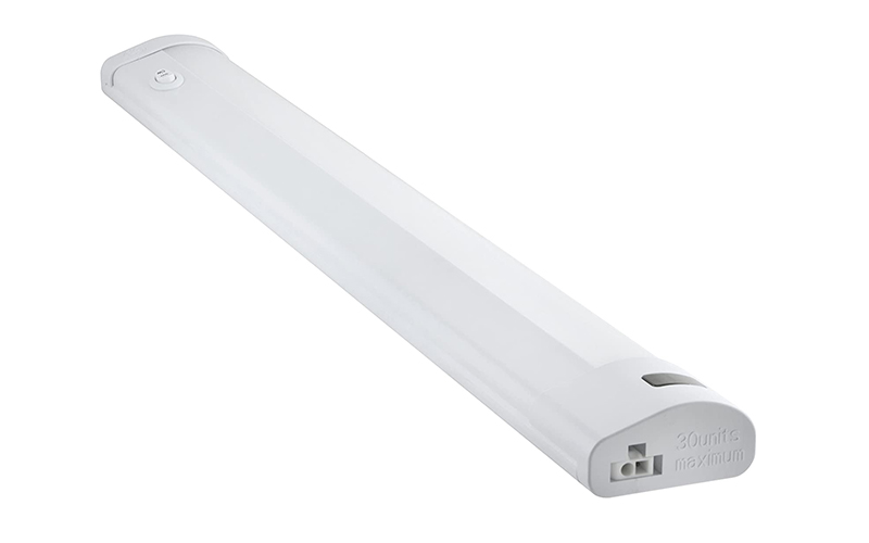 GE Adjustable Motion-Sensing Light