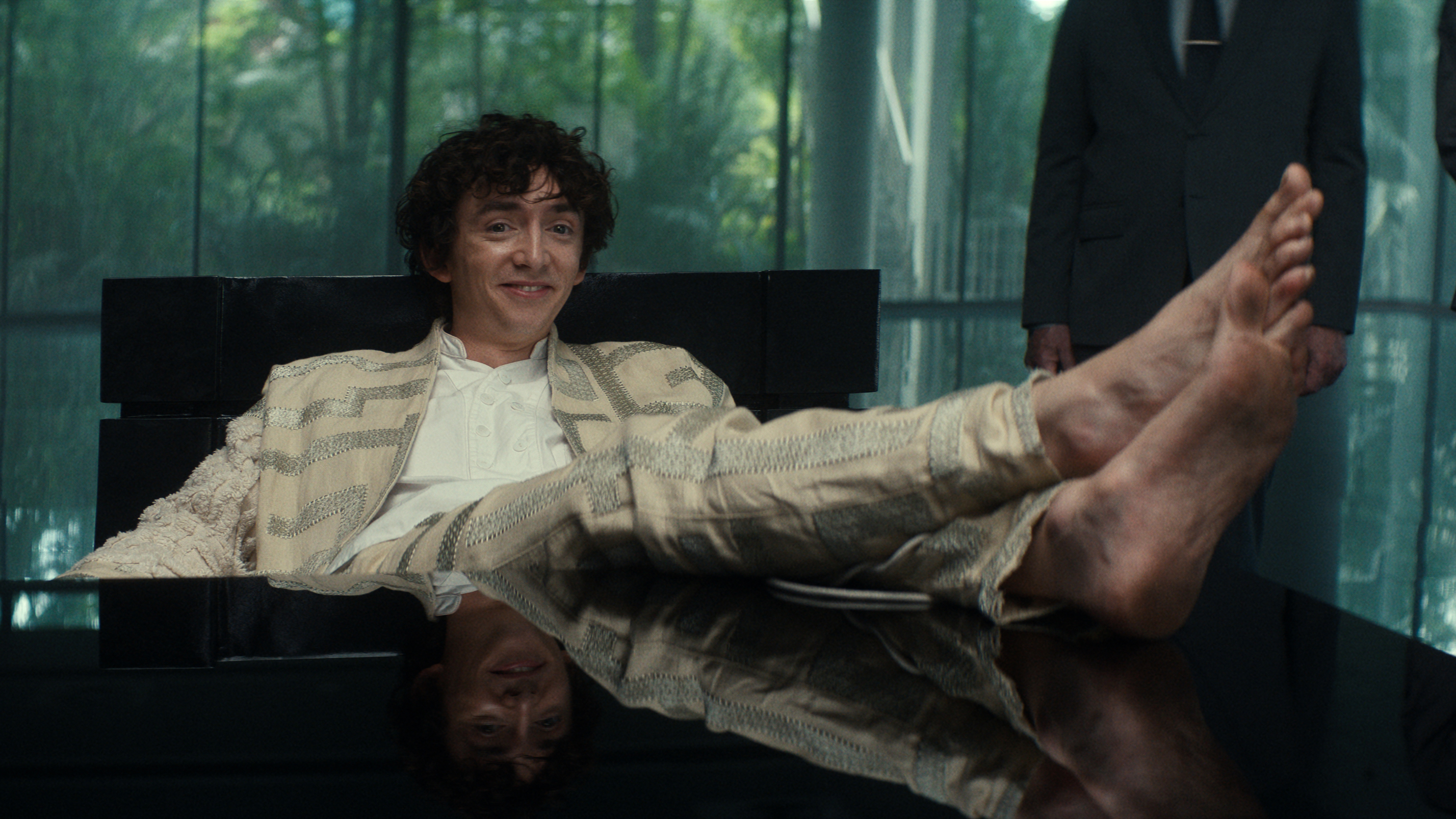 Samuel Blenkin as Boy Kavelier in Alien: Earth