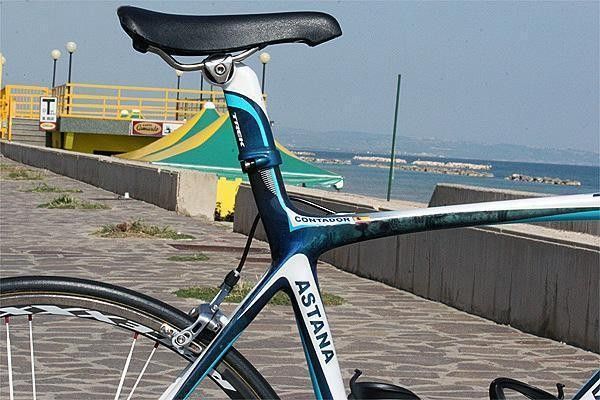 The no-cut integrated seat mast is one of the biggest visual changes from the old Madone.