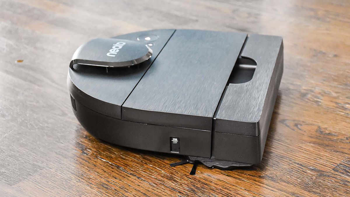 Neato D9 review Tom's Guide