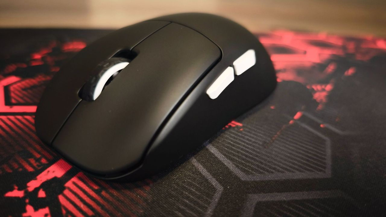 cherry mouse with white buttons and scroll wheel