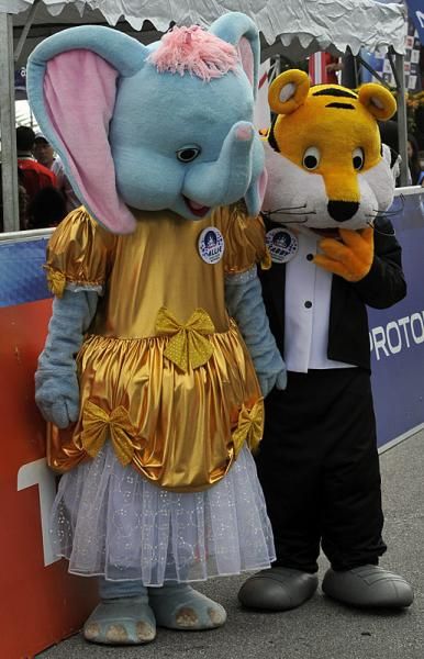 Genting Higlands mascots, Tabby and Allie.