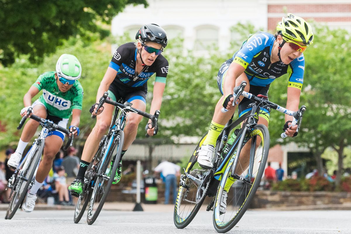 Tibco-Silicon Valley Bank lead as Coryn Rivera (in green) chases