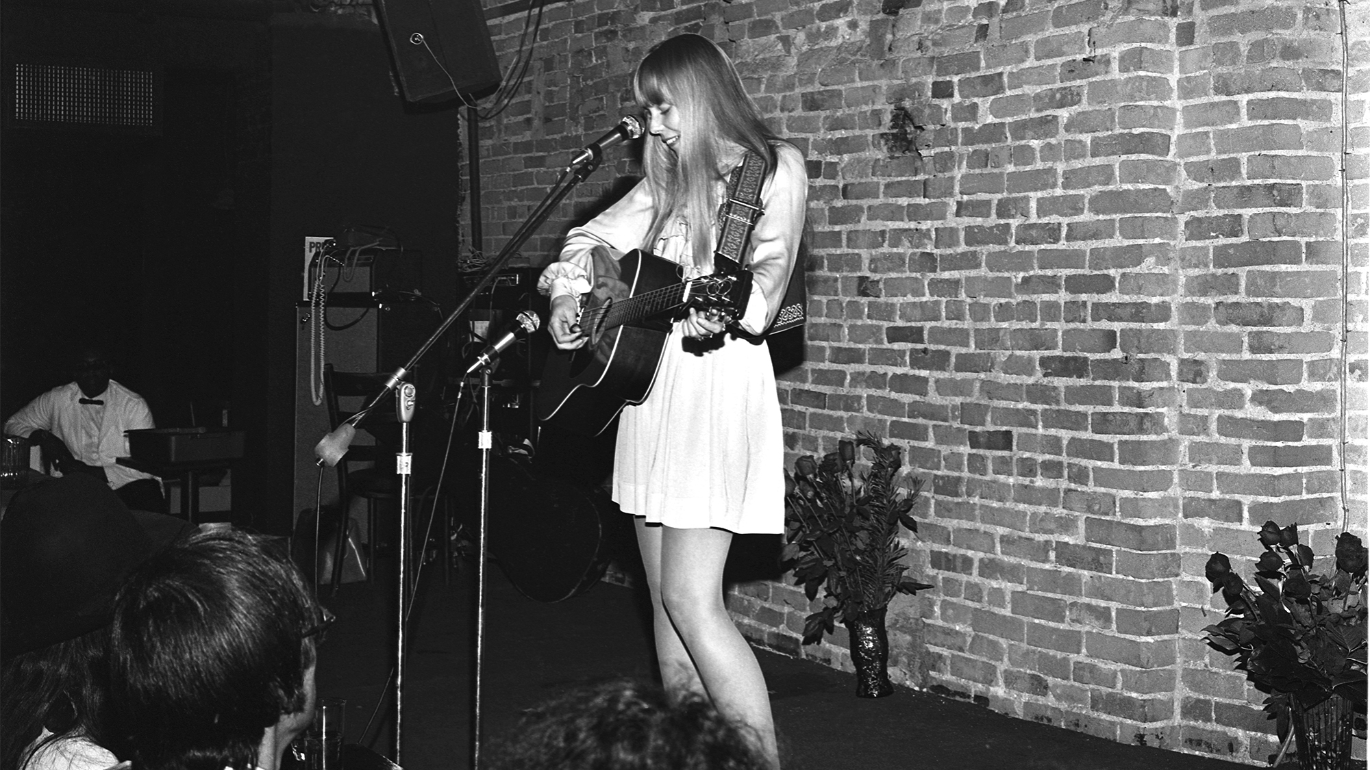 Folk Singer and songwriter Joni Mitchell performs at The Bitter End in New York City, New York, October 23, 1968.