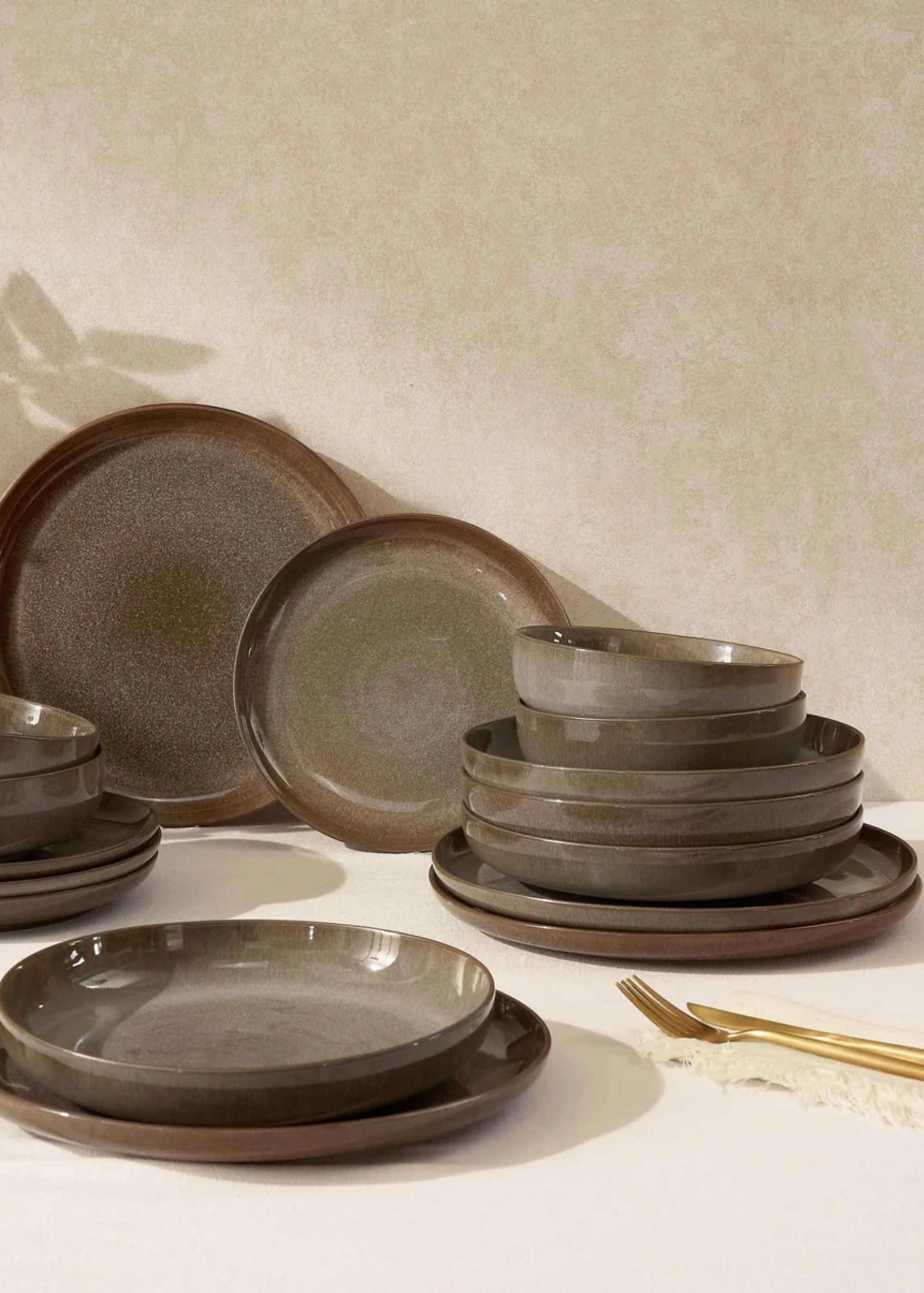 DUSK, Juniper 16 Piece Dinner Set - Mocha