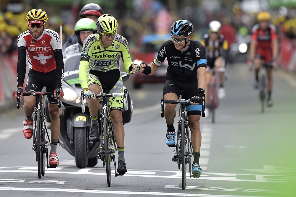 Fist bump for Michael Rogers and Nicolas Roche after a taxing stage