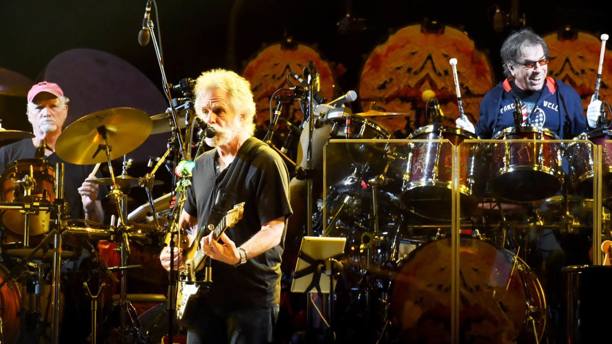 Grateful Dead get farewell from Obama Louder(01)