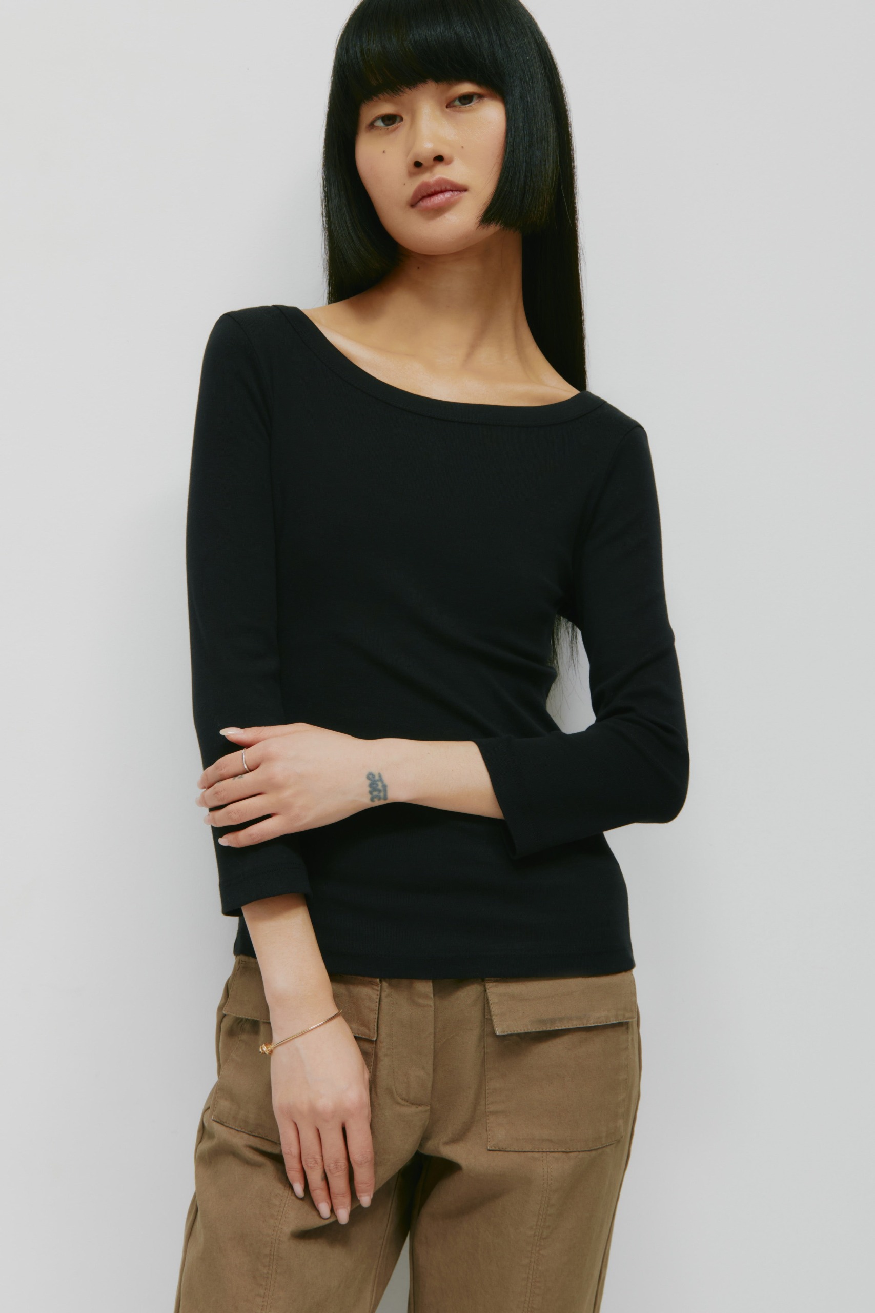 Women&amp;amp;apos;s Boatneck 3/4 Sleeve Top in Black