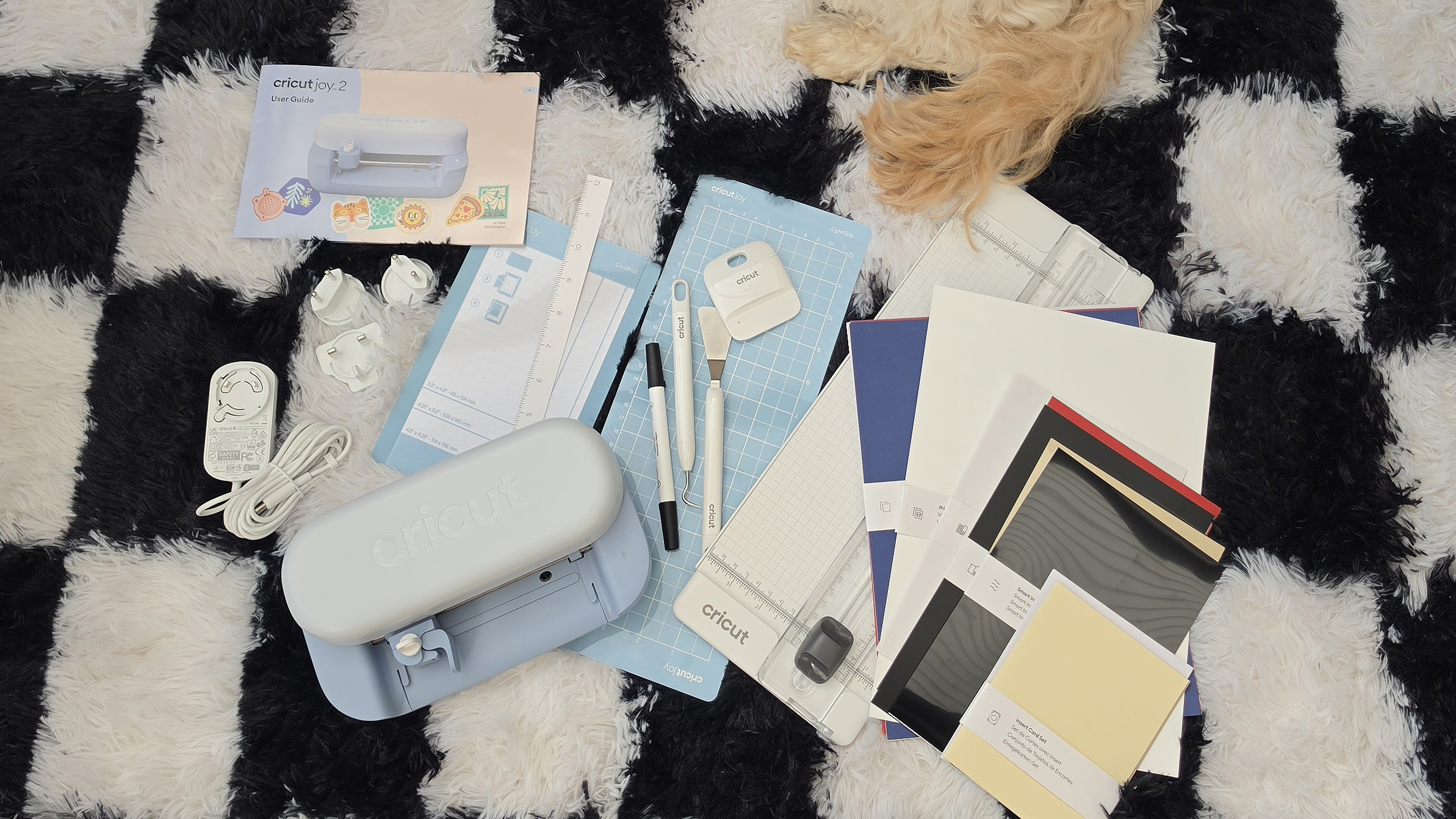 Everything you get in the Cricut Joy 2 Essentials Bundle.