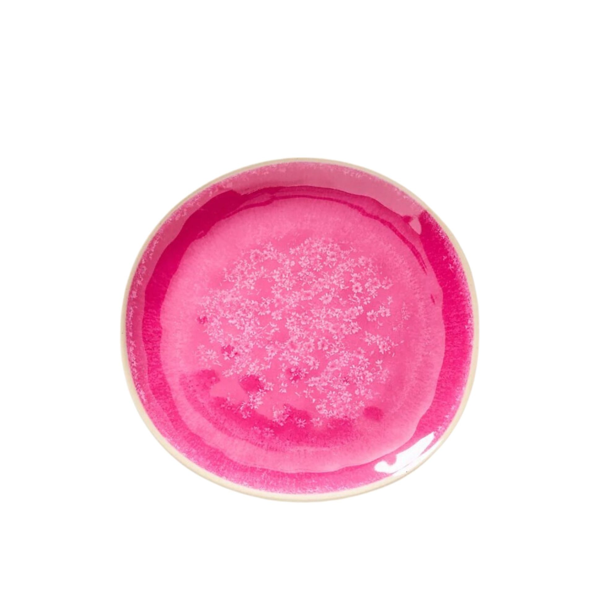 Piring makan merah muda