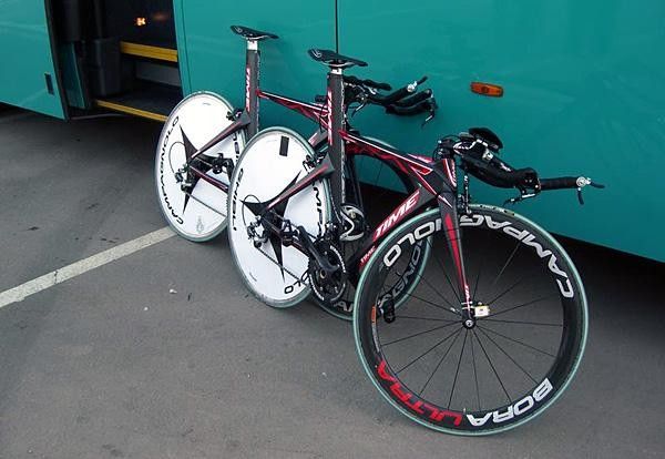 The Caisse D&acute;Espagne bikes