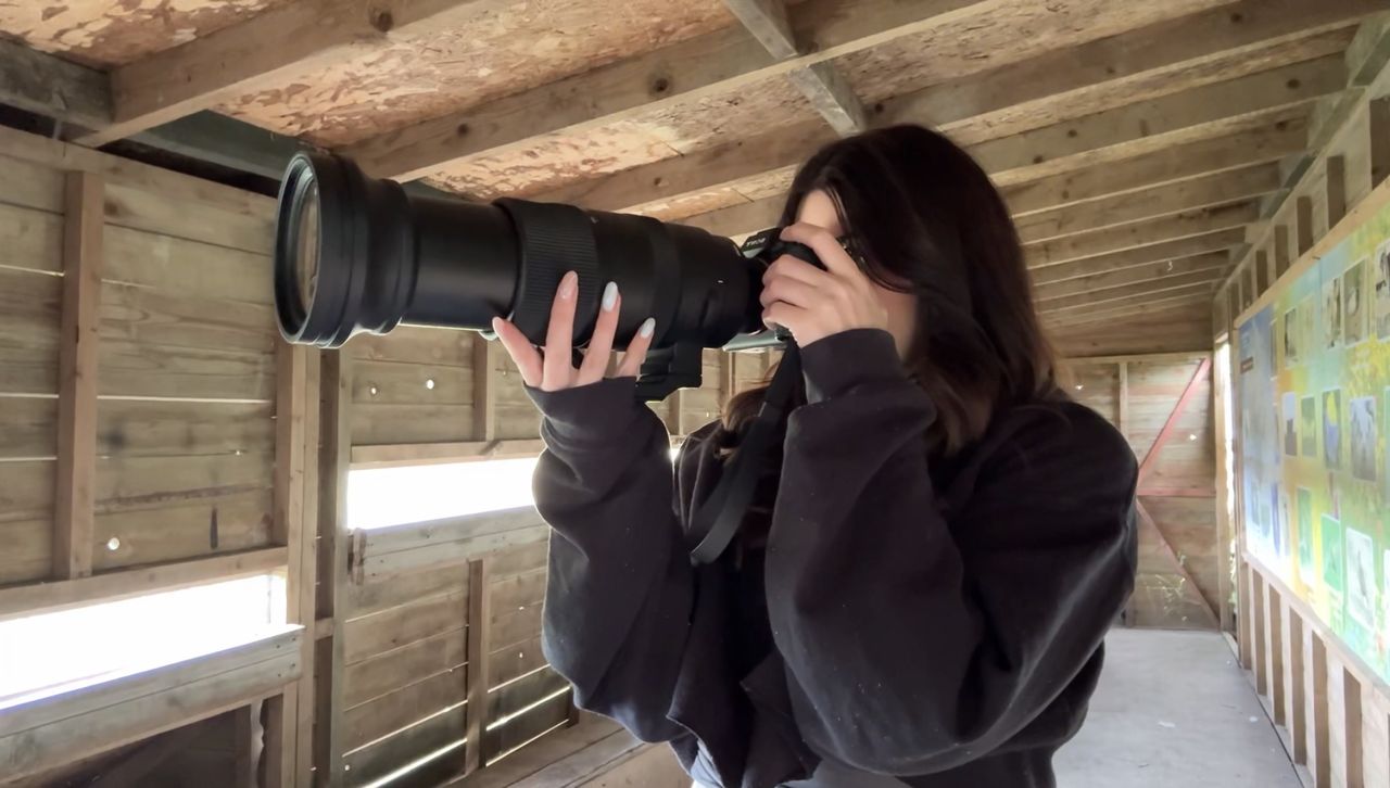 author Kimberley Lane using the Sigma 60-600mm f/4.5-6.3 DG DN OS Sport lens at a nature reserve
