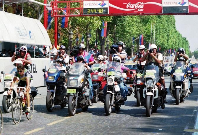 The Champs Elysees stage is very good for photo opps. 1991 Tour de France