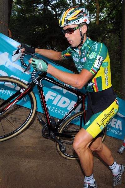 Sven Nys on the run_up